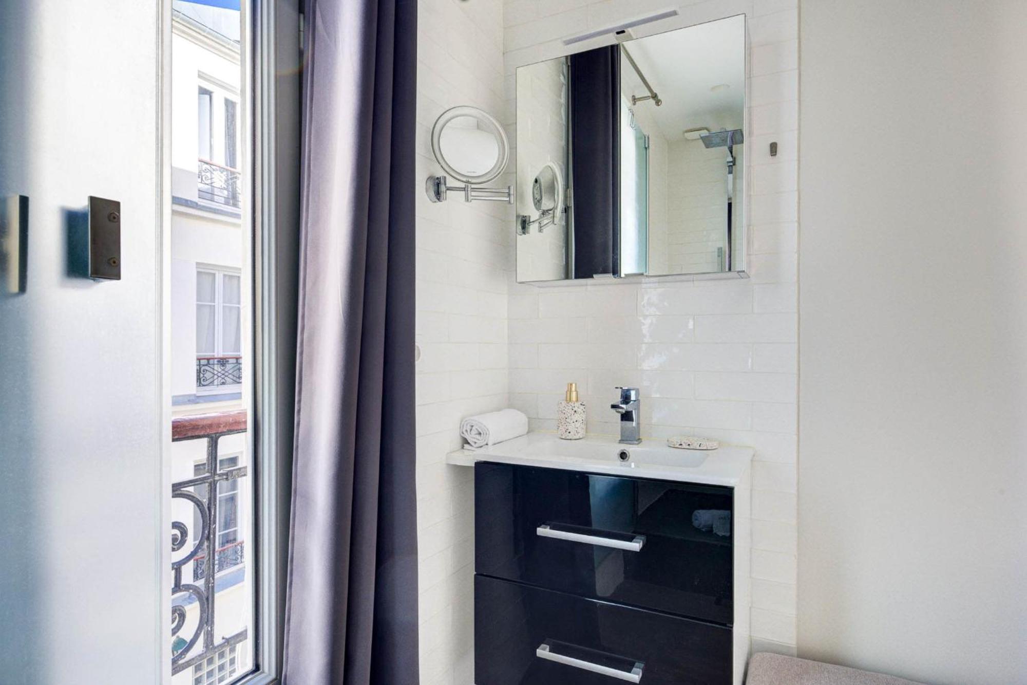 Eiffel Tower & Invalides - 1br - Cityapartmentstay Appartement *